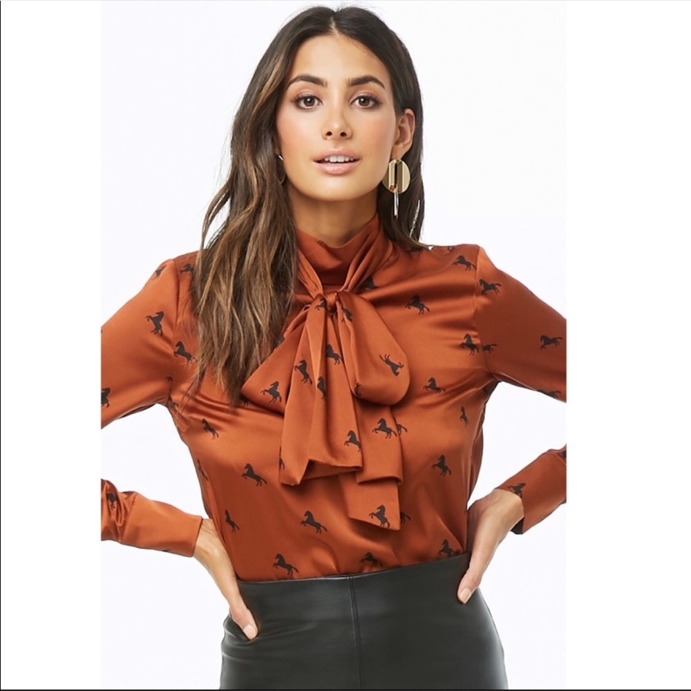 Forever21 Top - Picture 5 of 8
